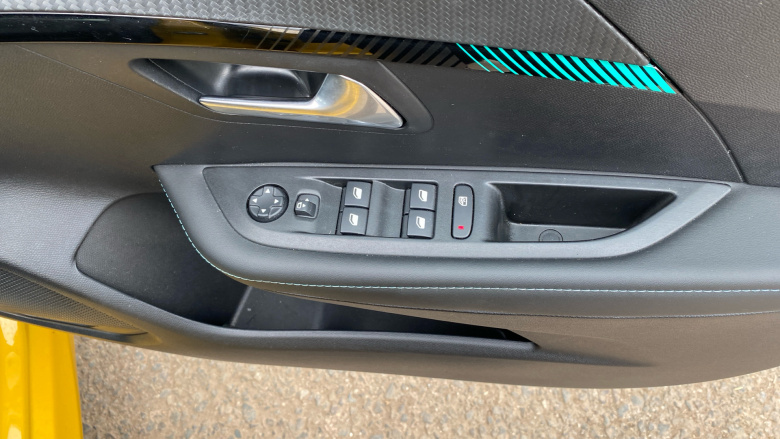 Peugeot 208 1.2 PureTech 100 Allure Premium + 5dr Petrol Hatchback